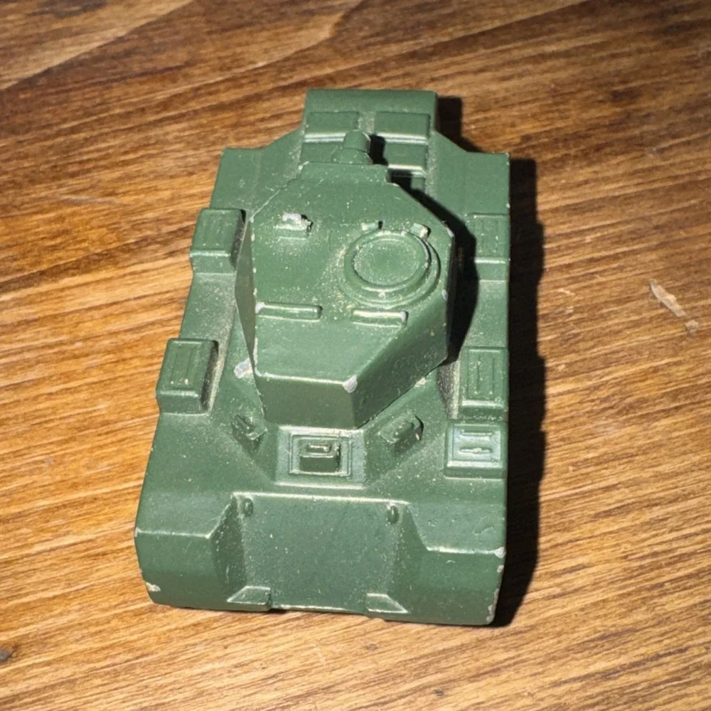 Vintage Lesney Matchbox No. 67 Saladin 6 x 6 Armoured Car Made in England